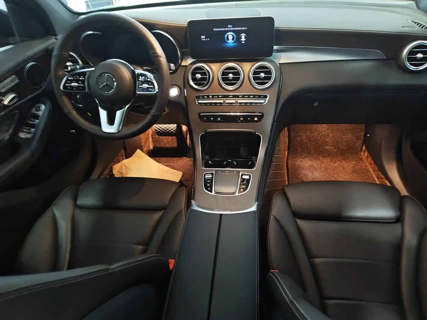 Mercedes-Benz GLC 2020 Facelift GLC 260 L 4MATIC Luxury фото 14