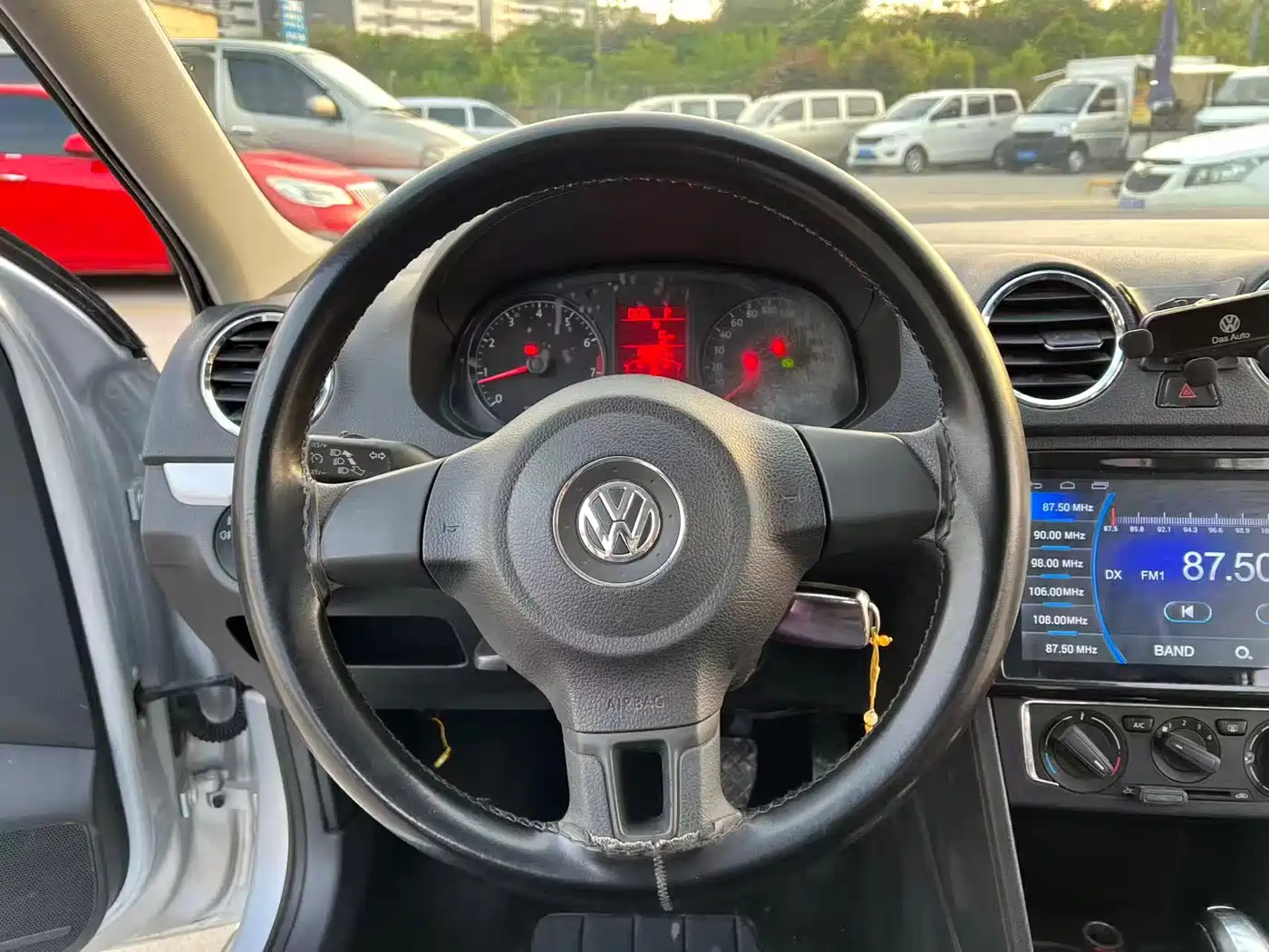 Volkswagen Jetta 2015 1.6L Auto Comfort фото 7