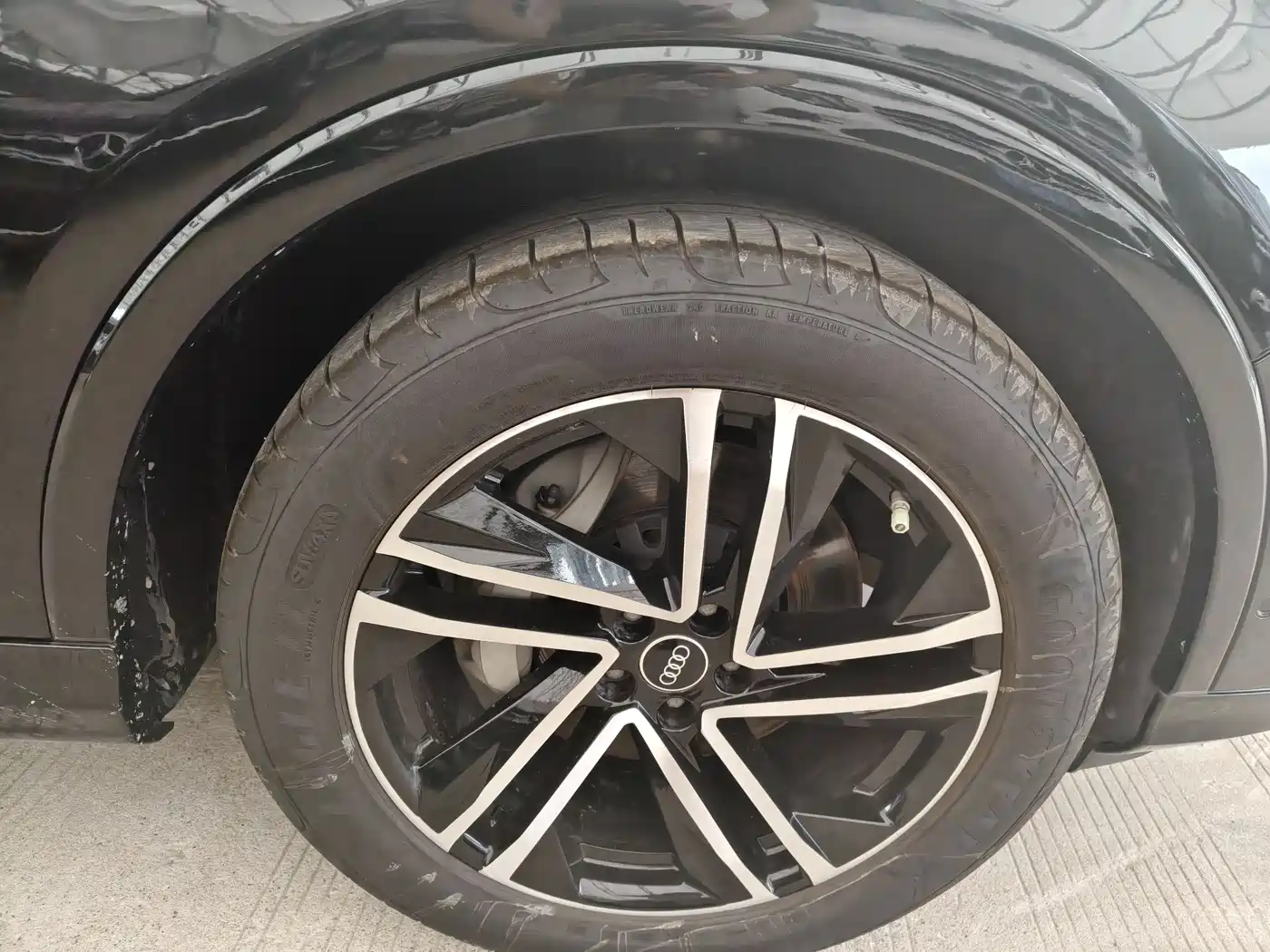 Фото 29 - Audi Q7