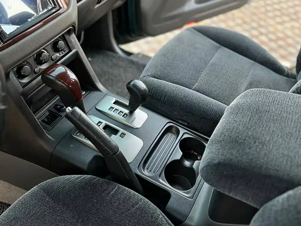 Mitsubishi Pajero 2003 2004 Model V73 3.0L GLS