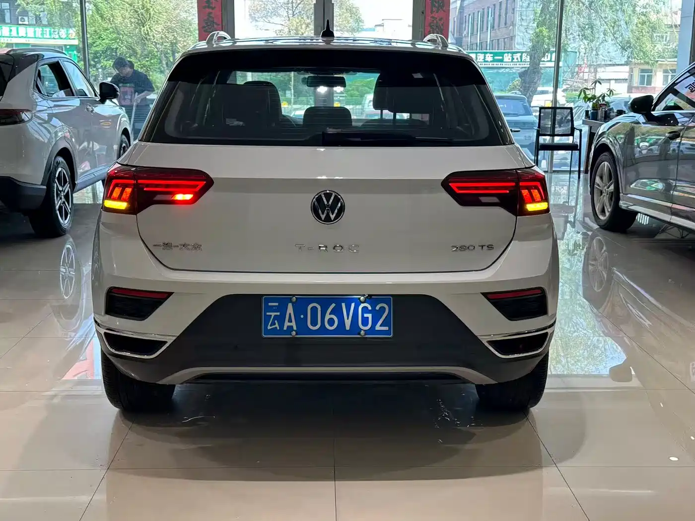 Volkswagen T-ROC 2022 280TSI DSG 2WD Comfort PLUS фото 4