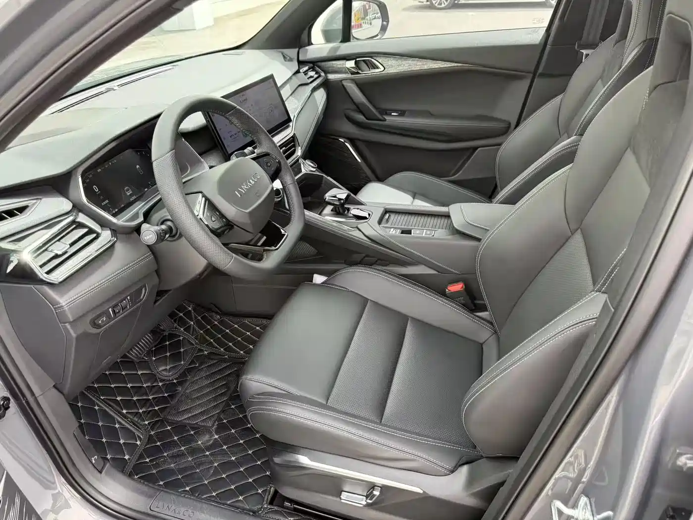Lynk & Co 06 2023 Remix 1.5T Power Pro фото 5