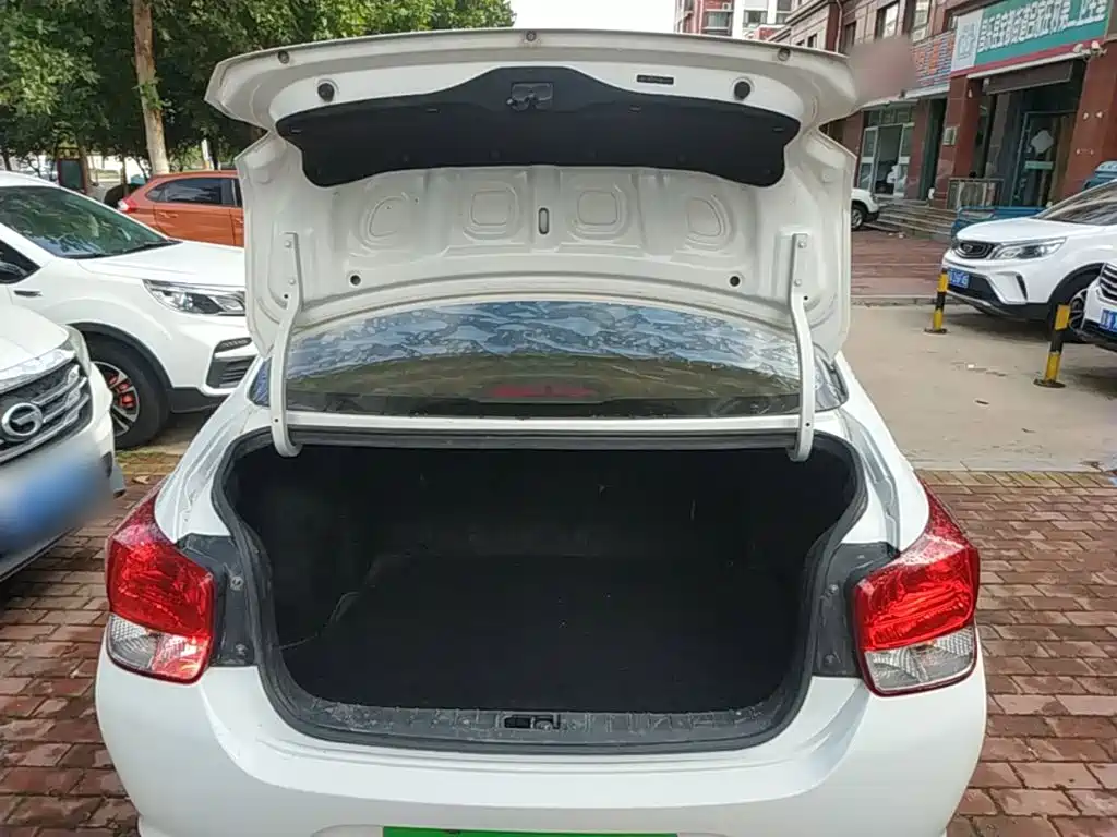 Hyundai Verna 2018 2017 1.4L Manual Color Sunroof Edition (China V)