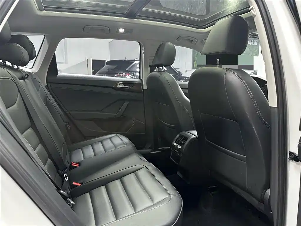 Volkswagen Tharu 2022 280TSI 2WD Comfort фото 18