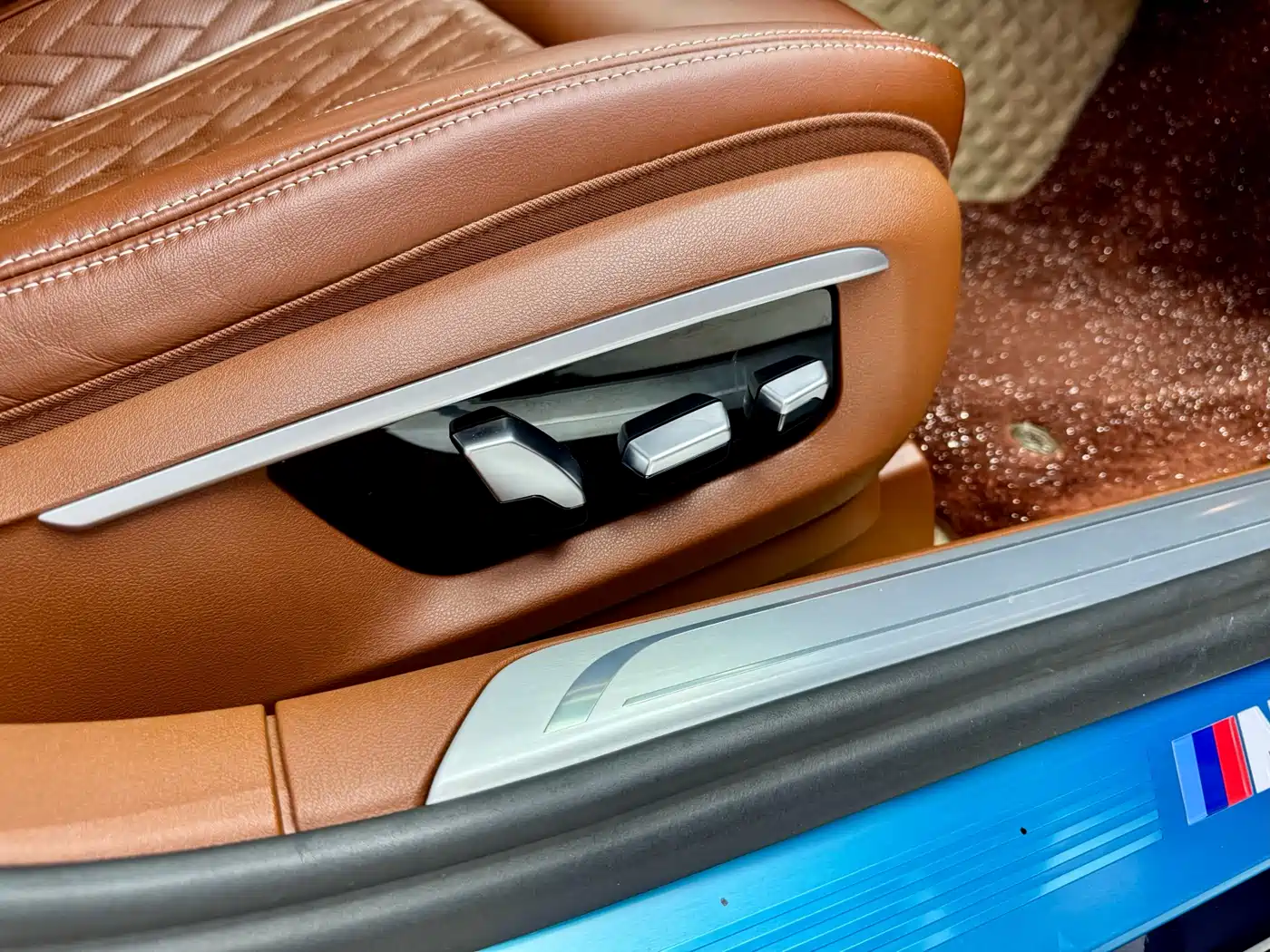 BMW 7 Series 2022 740Li xDrive Executive M Sport Package фото 14