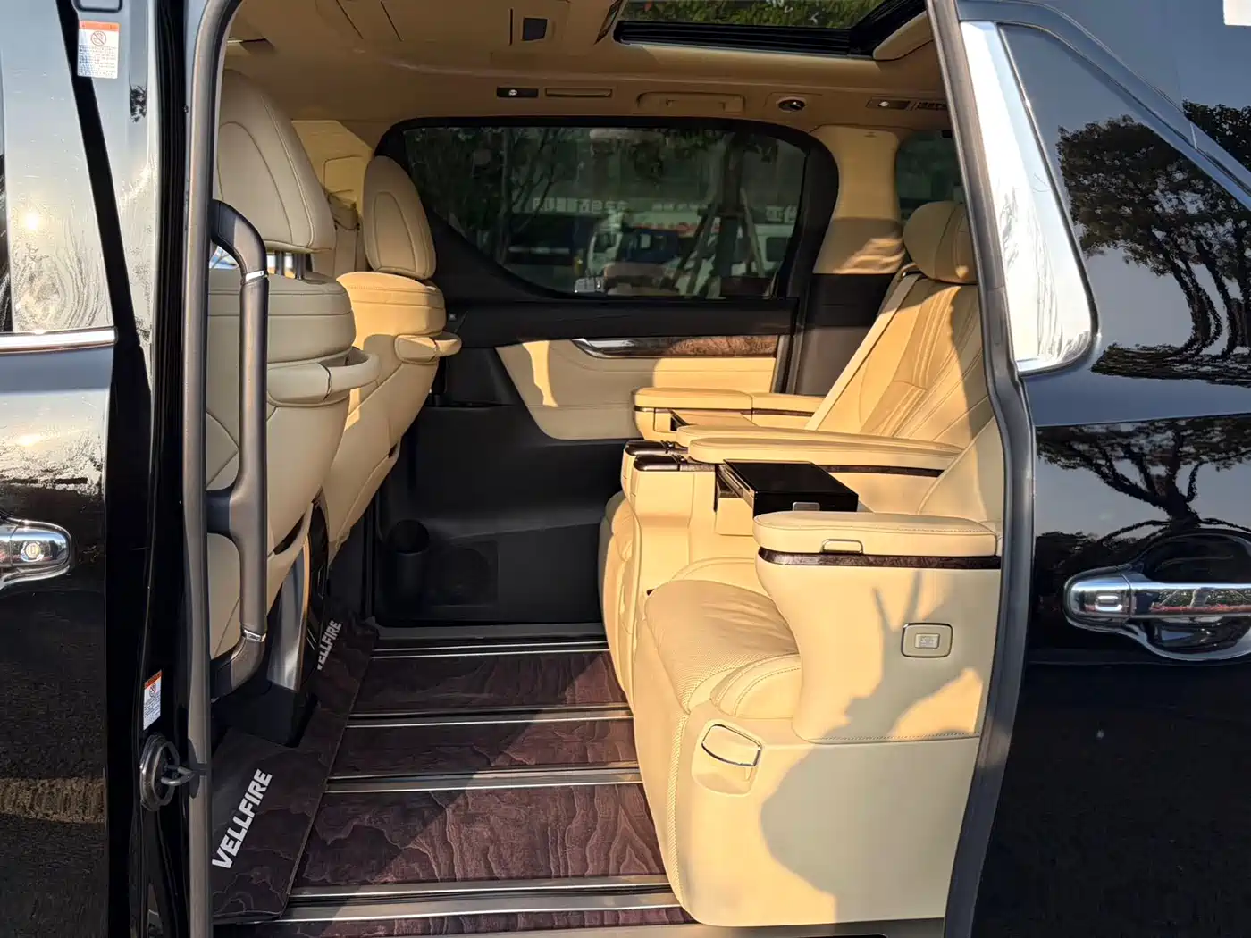 Toyota Vellfire 2021 Crown Hybrid 2.5L HV Supreme Edition фото 14