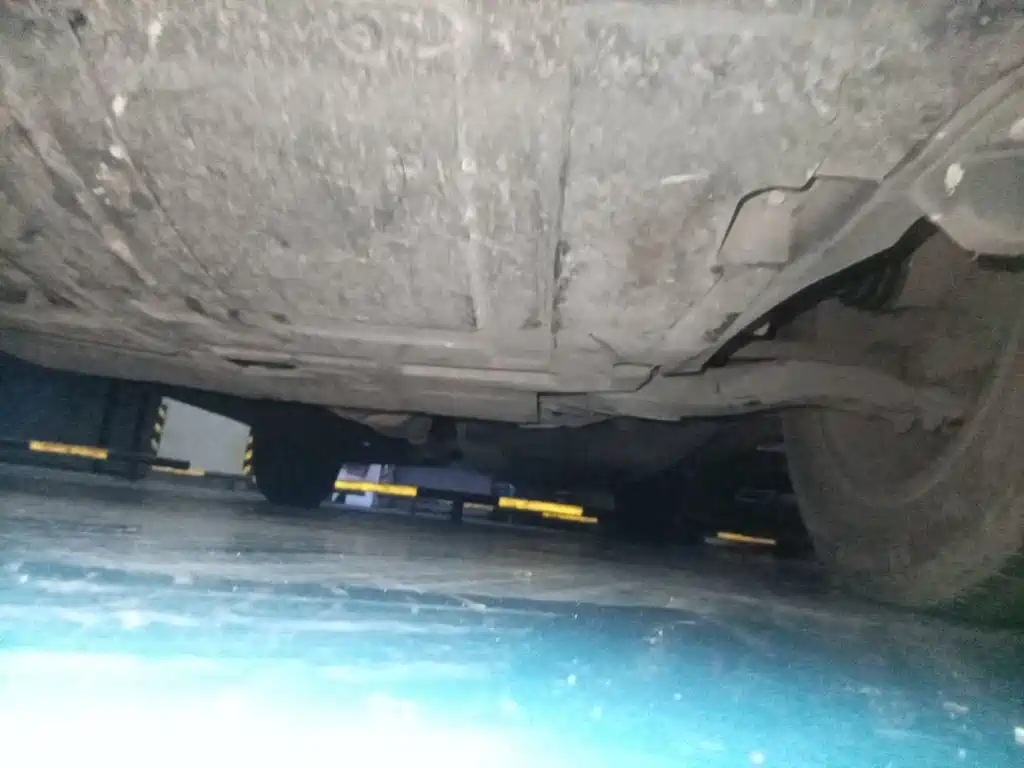 Фото 21 - Geely Atlas