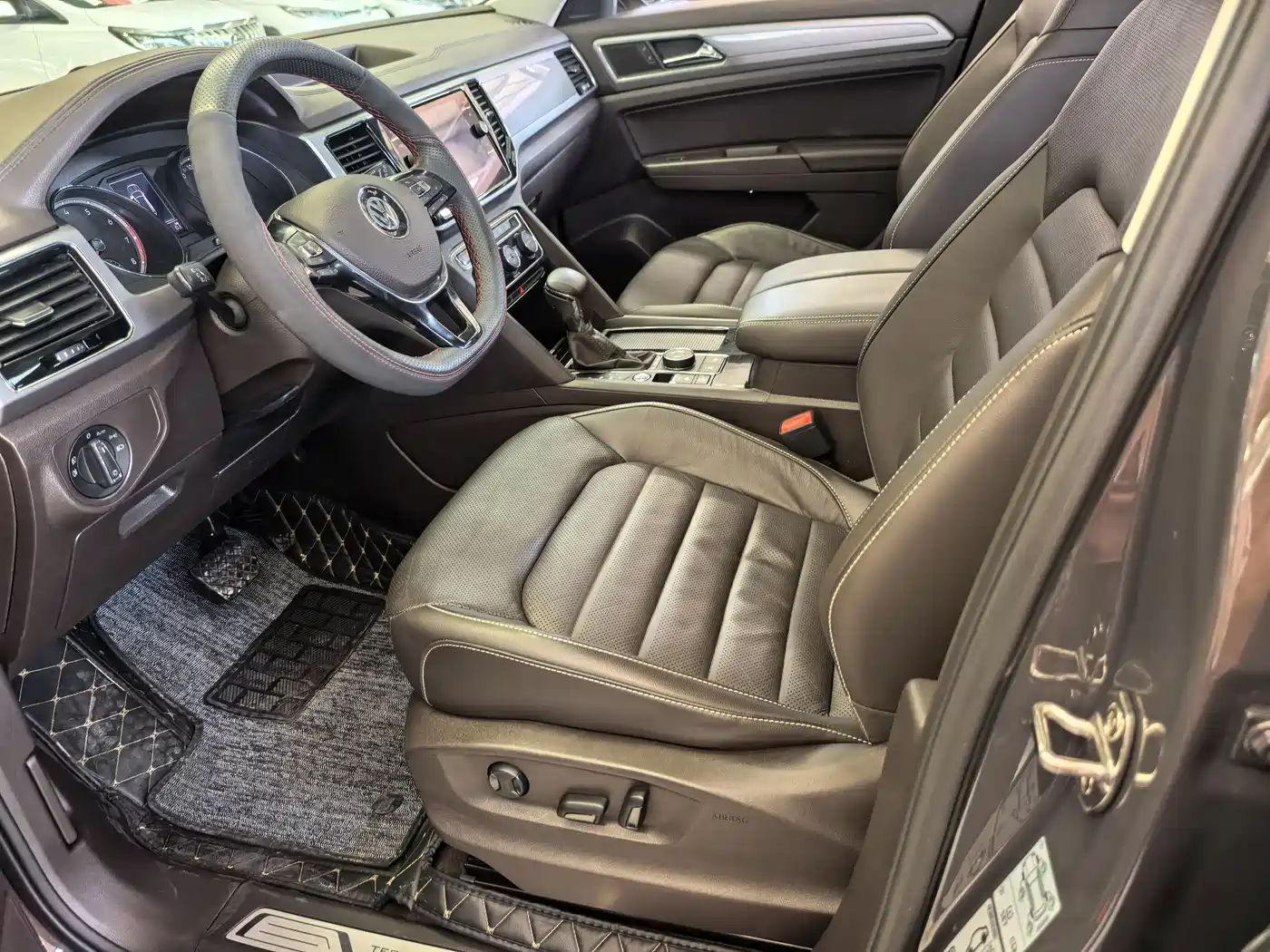 Volkswagen Teramont 2017 380TSI 4WD Luxury Edition фото 7