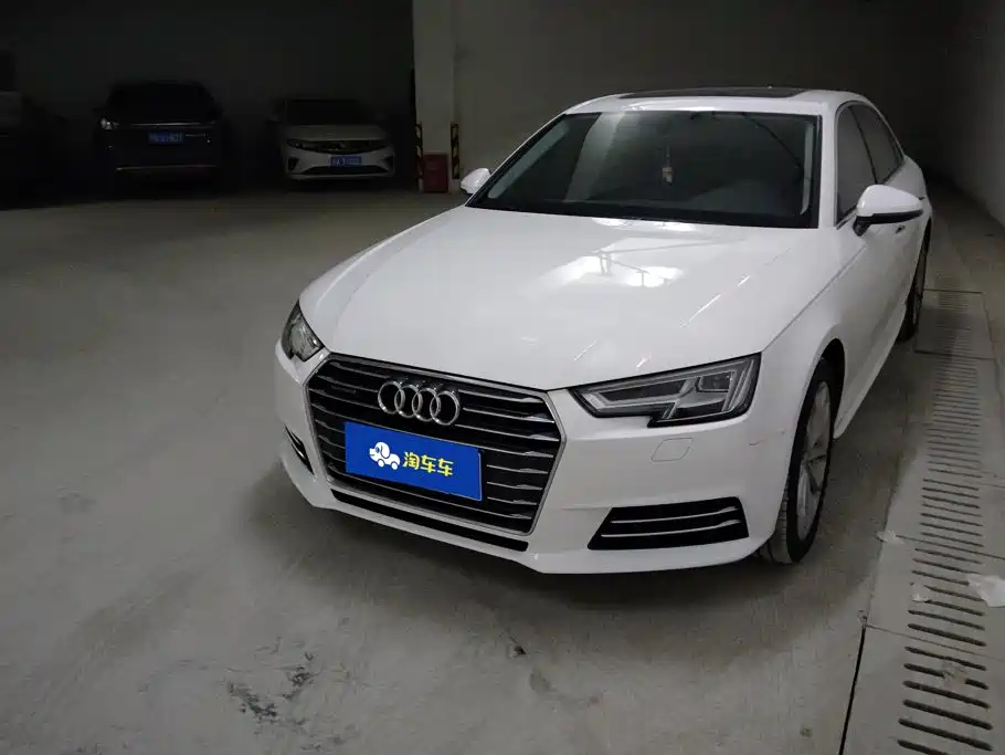 Фото 1 - Audi A4L