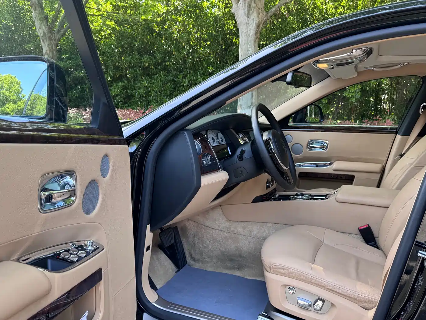 Rolls-Royce Ghost 2012 2012 6.6T Extended Version