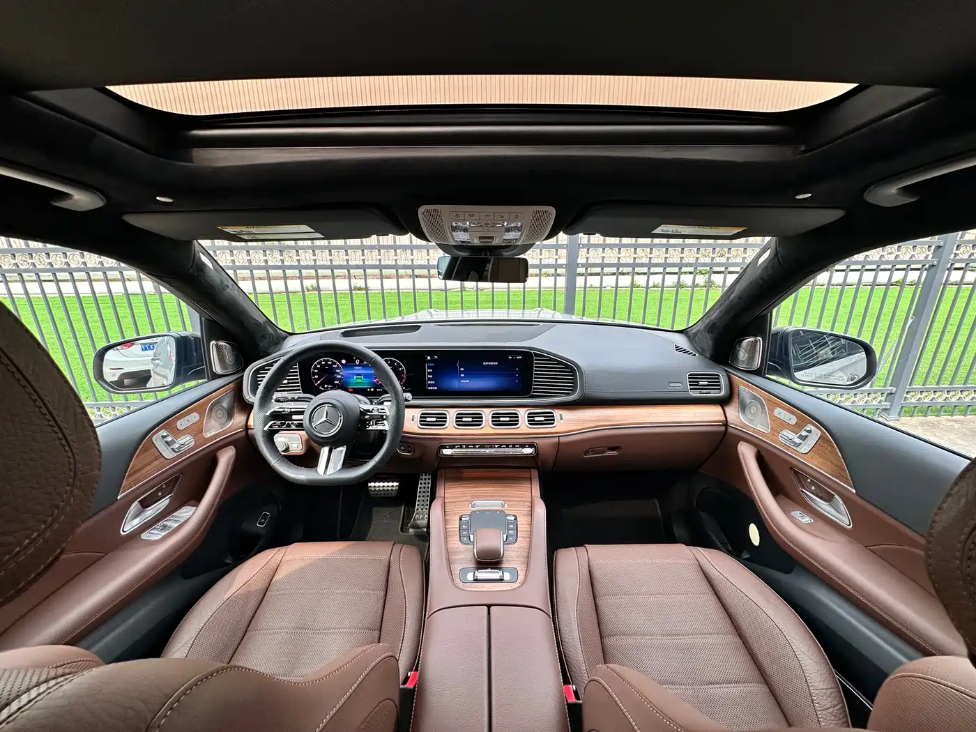 Mercedes-Benz GLS 2024 Model GLS 450 4MATIC Luxury фото 21