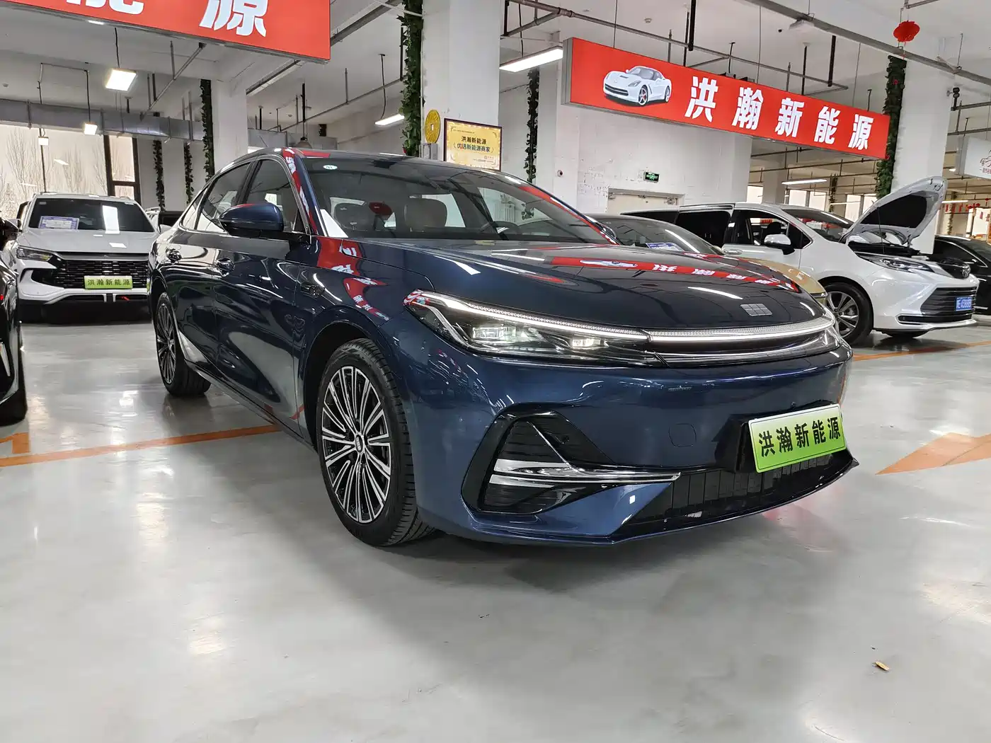 Geely Galaxy Galaxy A7 2025 EM-i фото 3