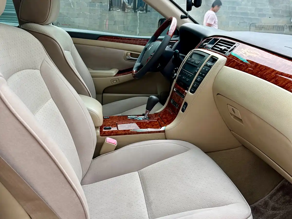 Toyota Crown 2007 2.5L Royal Special Edition фото 13
