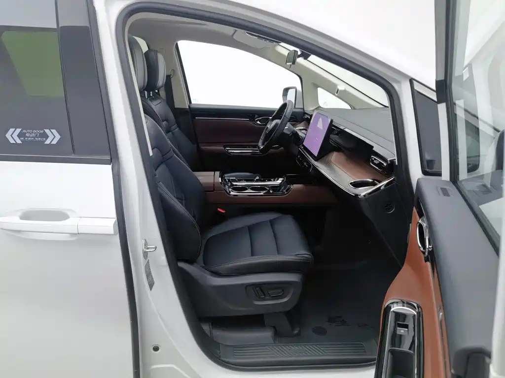 GAC Trumpchi Trumpchi E8 NEV 2025 2024 Model 150km MAX+