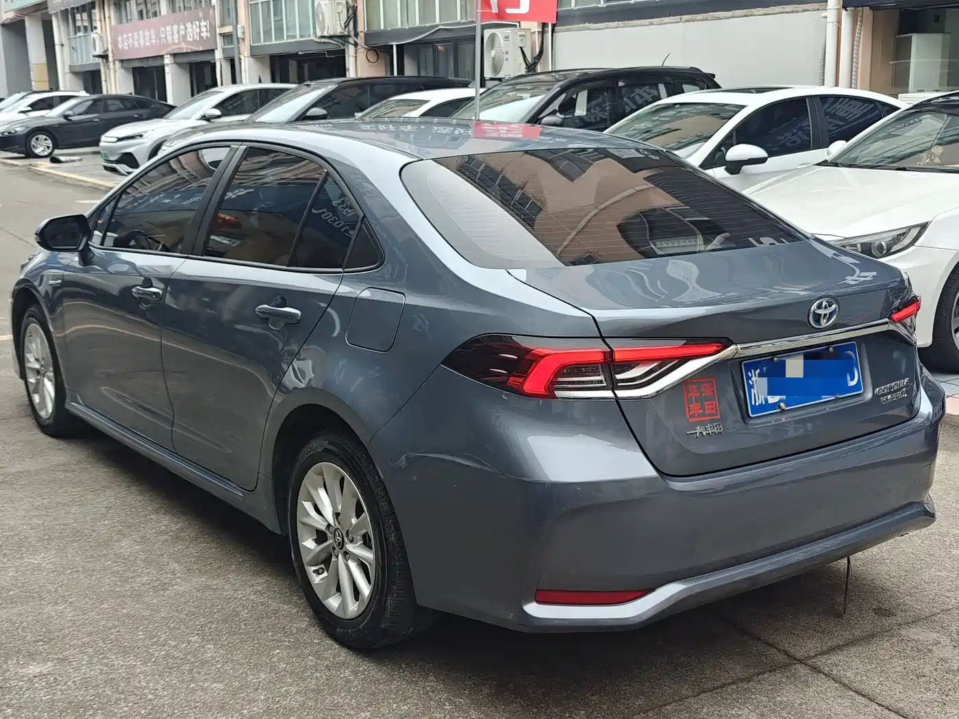 Toyota Corolla 2021 Hybrid 1.8L E-CVT Elite Edition фото 5