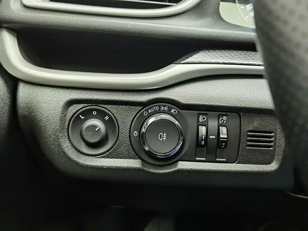 Фото 21 - Buick Excelle