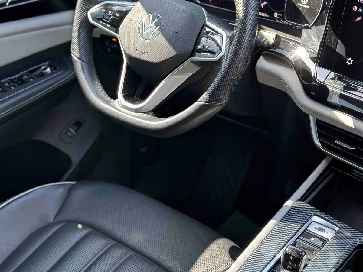 Volkswagen Teramont 2022 380TSI 4MOTION Premium Luxury фото 6