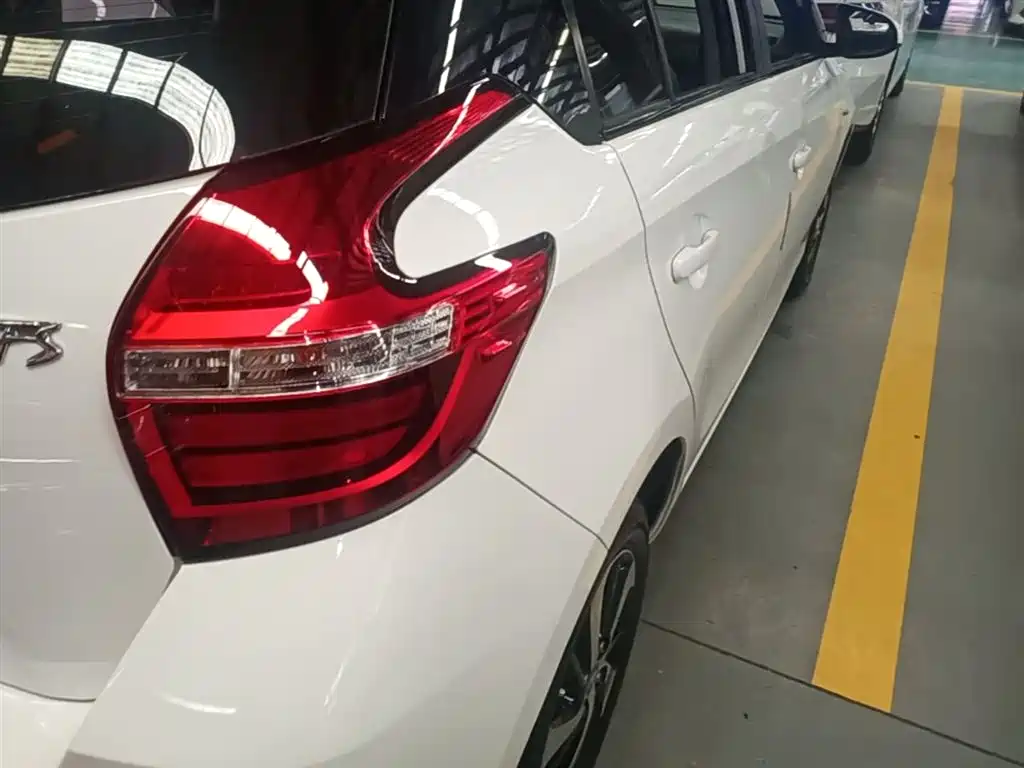 Toyota Vios FS 2017 1.5L CVT Fengchi Edition фото 8