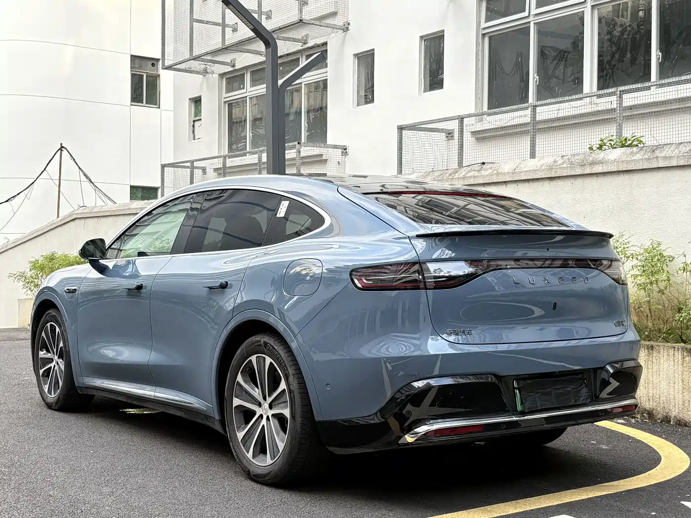 Zhijie Luxeed R7 2025 2026 Range Extender Max+