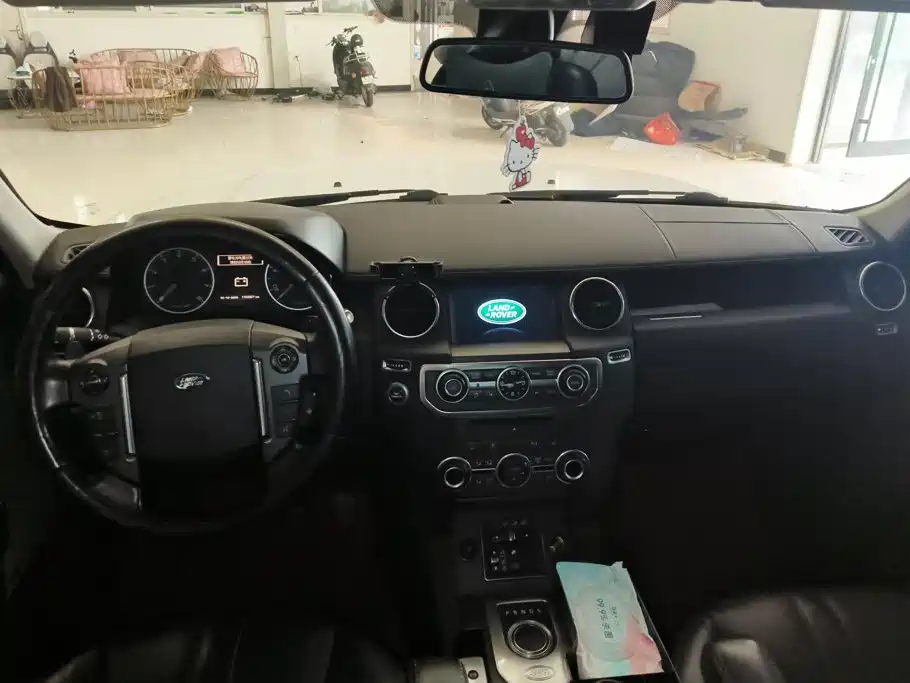 Photo 12 - Land Rover Discovery