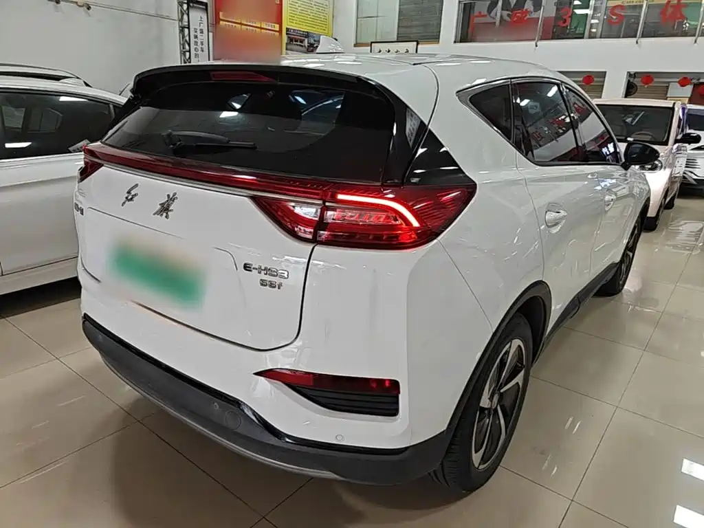 Hongqi E-HS3 2021 2019 Smart Connection Flag Joy FWD Version