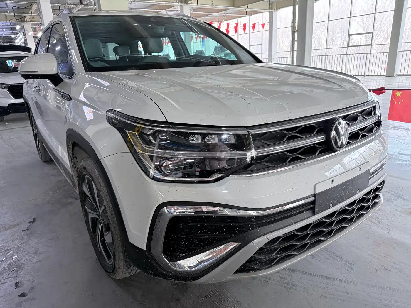 Volkswagen Tharu 2024 300TSI 2WD Full Moon Edition фото 3