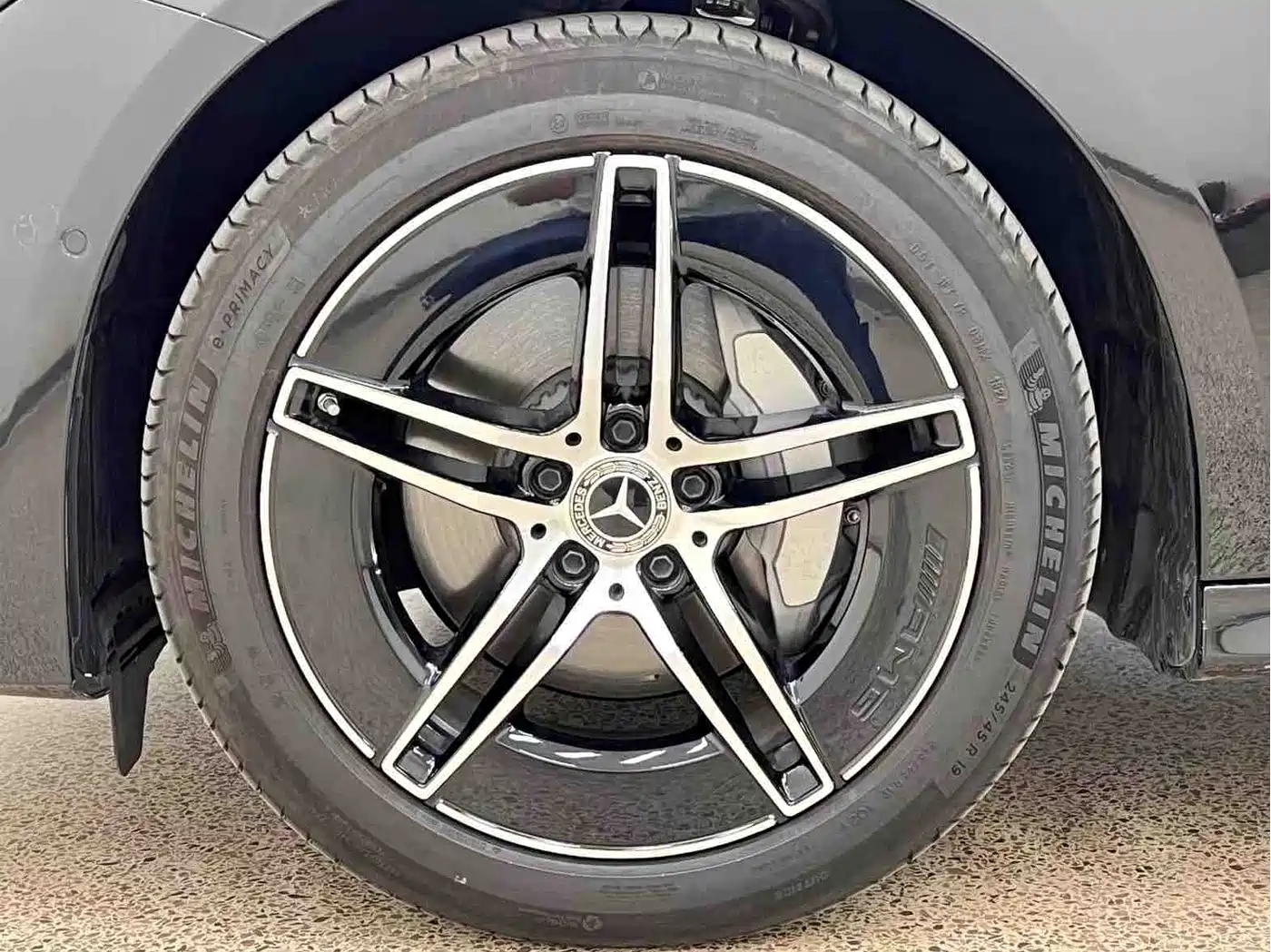 MERCEDES-BENZ E-CLASS (IMPORTED)