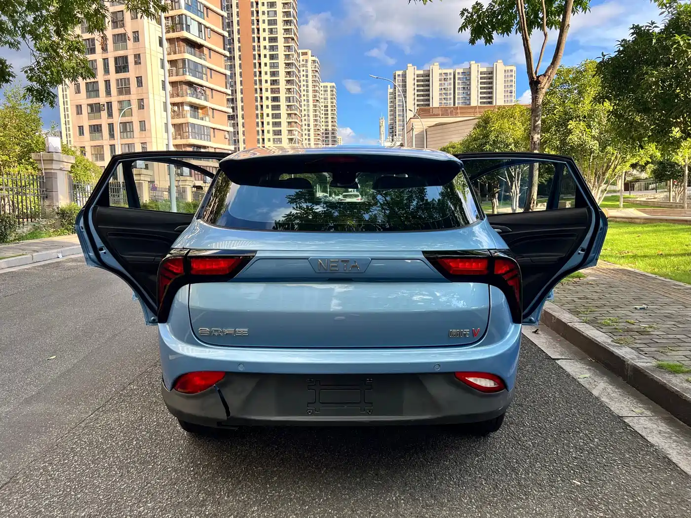 Фото 16 - Nezha Auto Nezha V