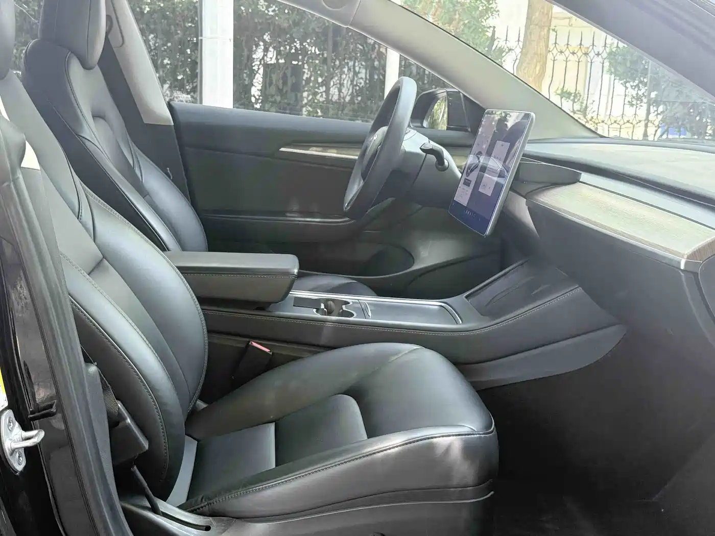 Фото 9 - Tesla Model 3