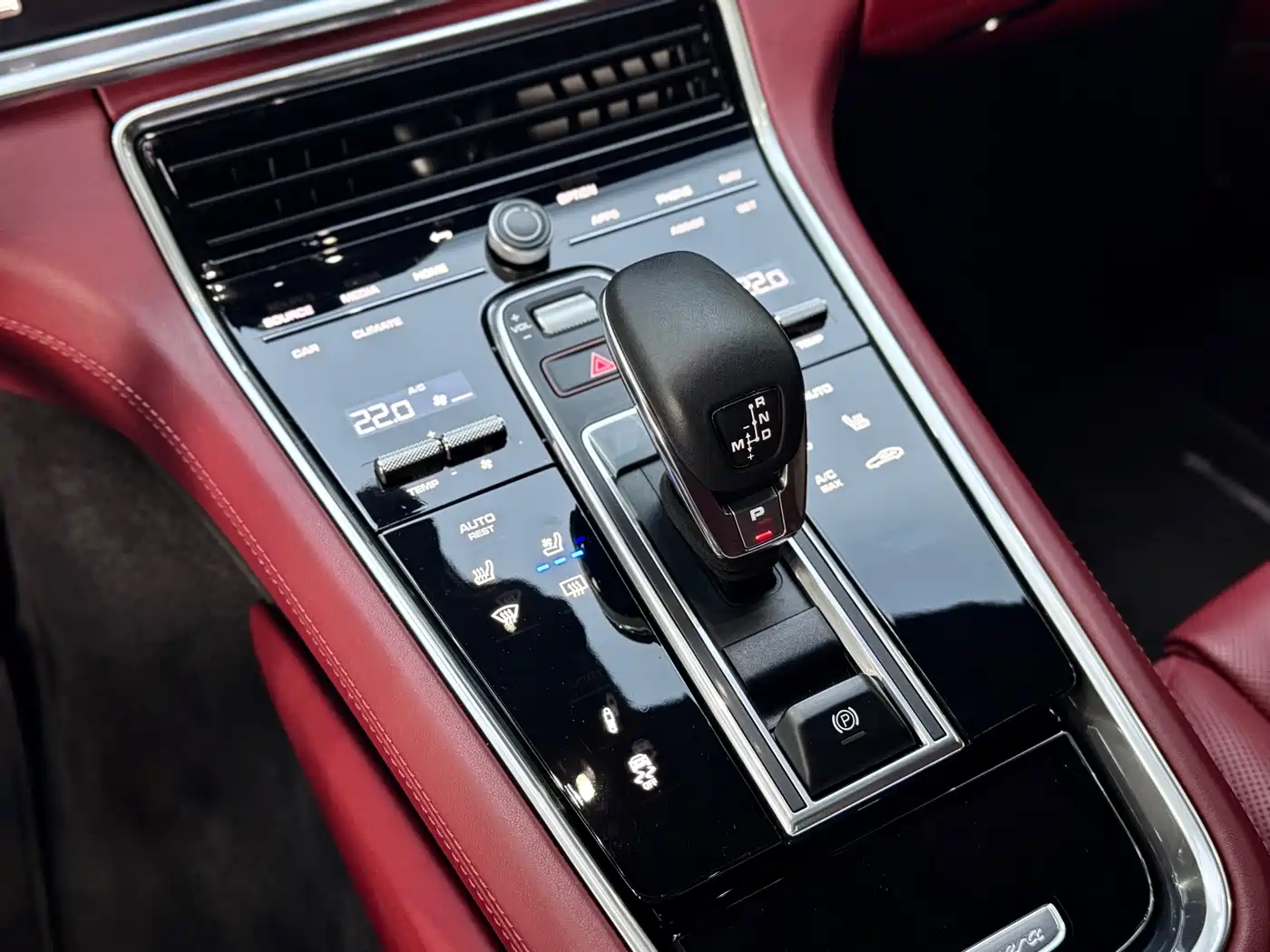 Porsche Panamera 2023 Facelift Panamera Executive Long Wheelbase Platinum Edition 2.9T фото 18