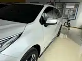 Фото 23 - Toyota Granvia
