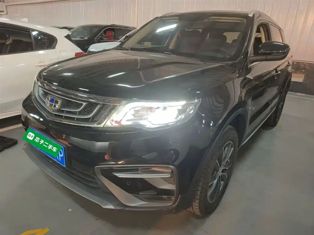 Фото 1 - Geely Atlas
