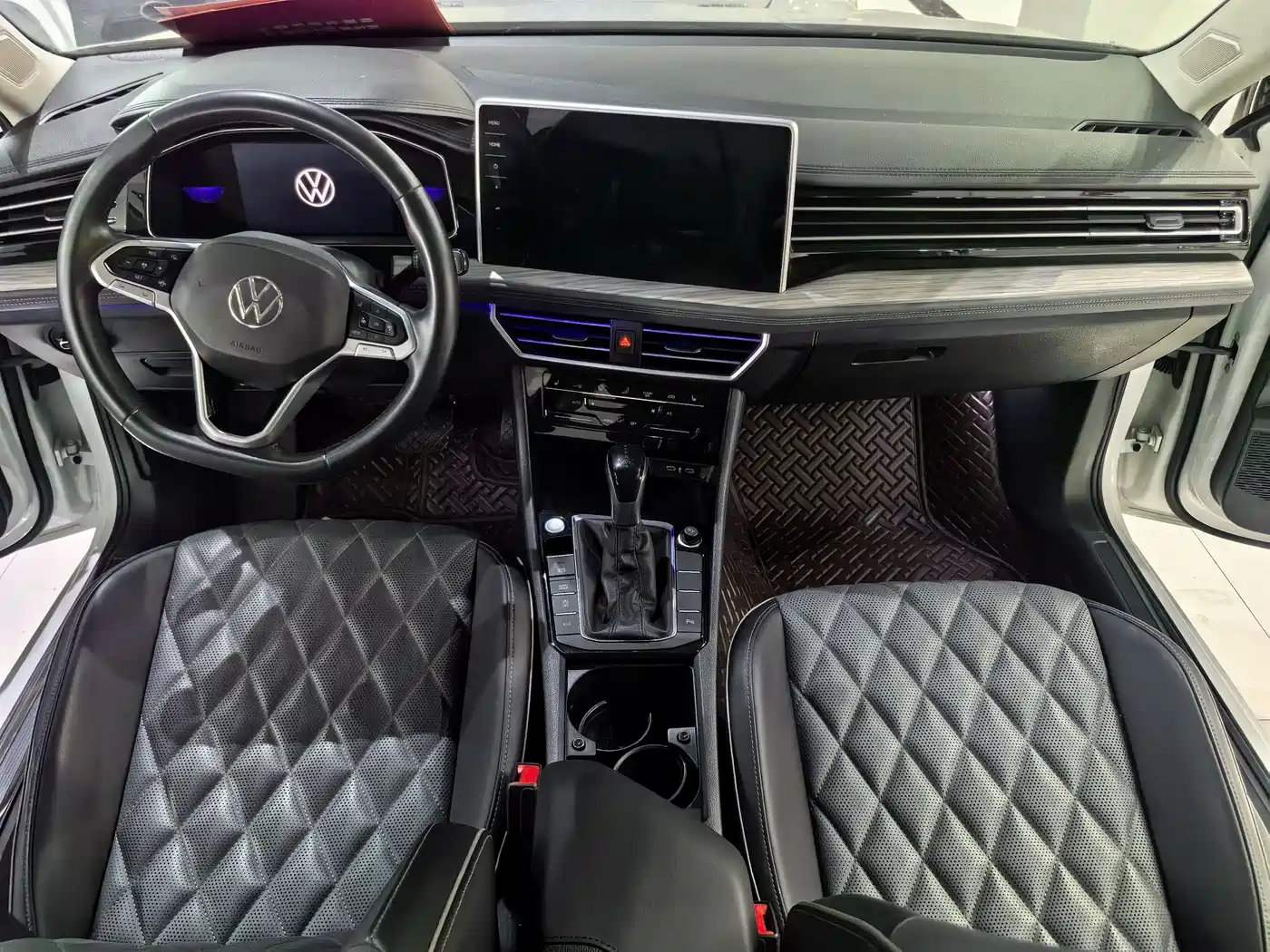 Volkswagen Sagitar 2022 280TSI DSG Surpassing Edition фото 6