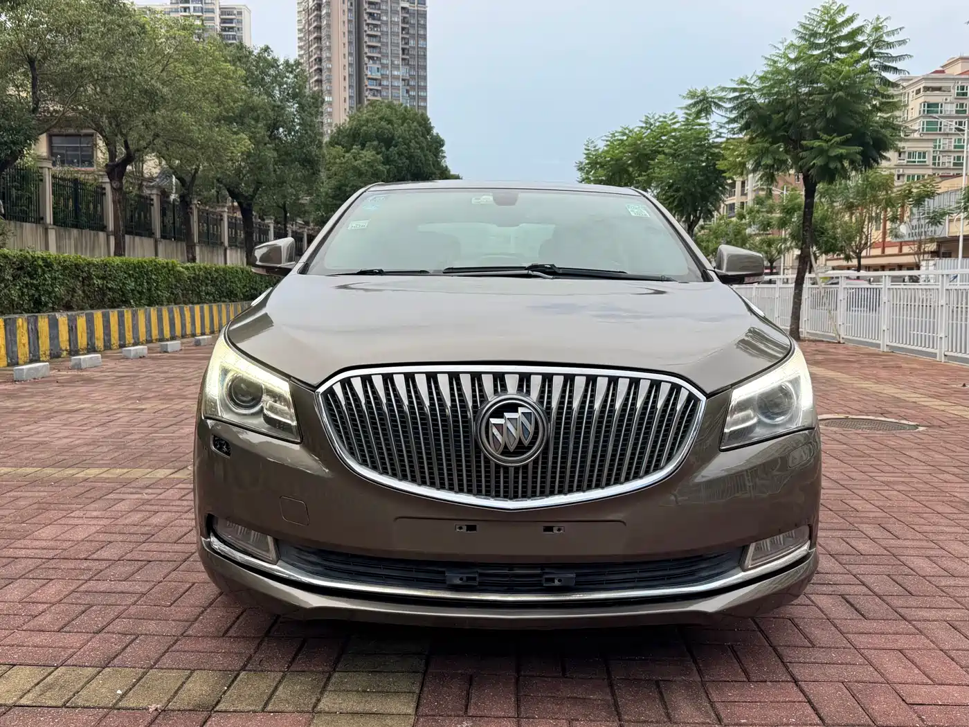 Buick LaCrosse 2013 2.4L SIDI Luxury Comfort фото 2