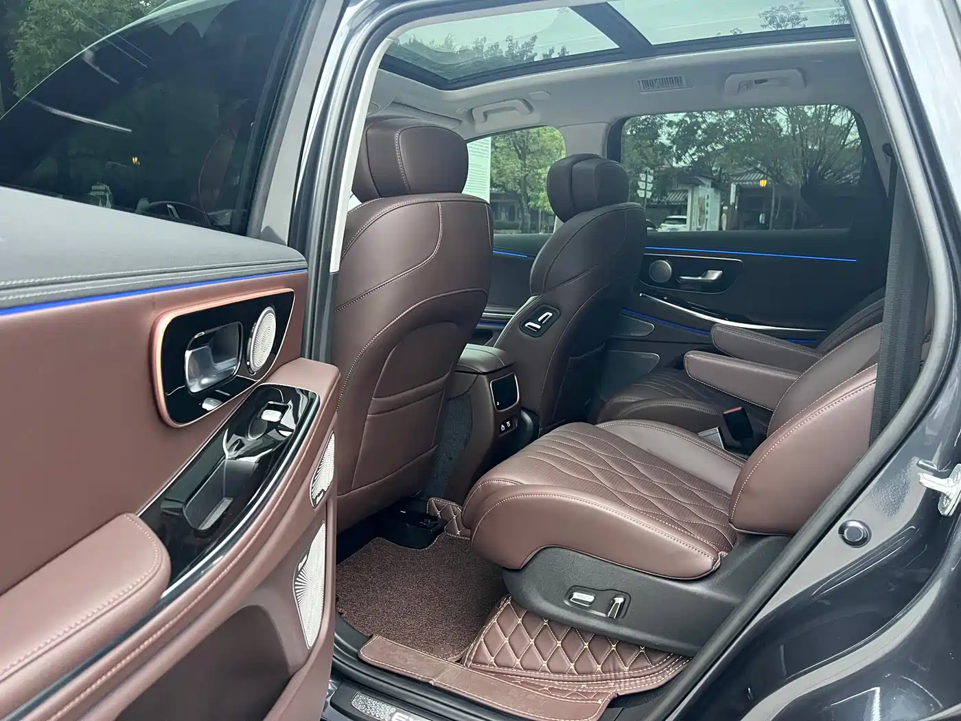 Exeed Landmark 2023 400T AWD Star Premium 6-Seater фото 14