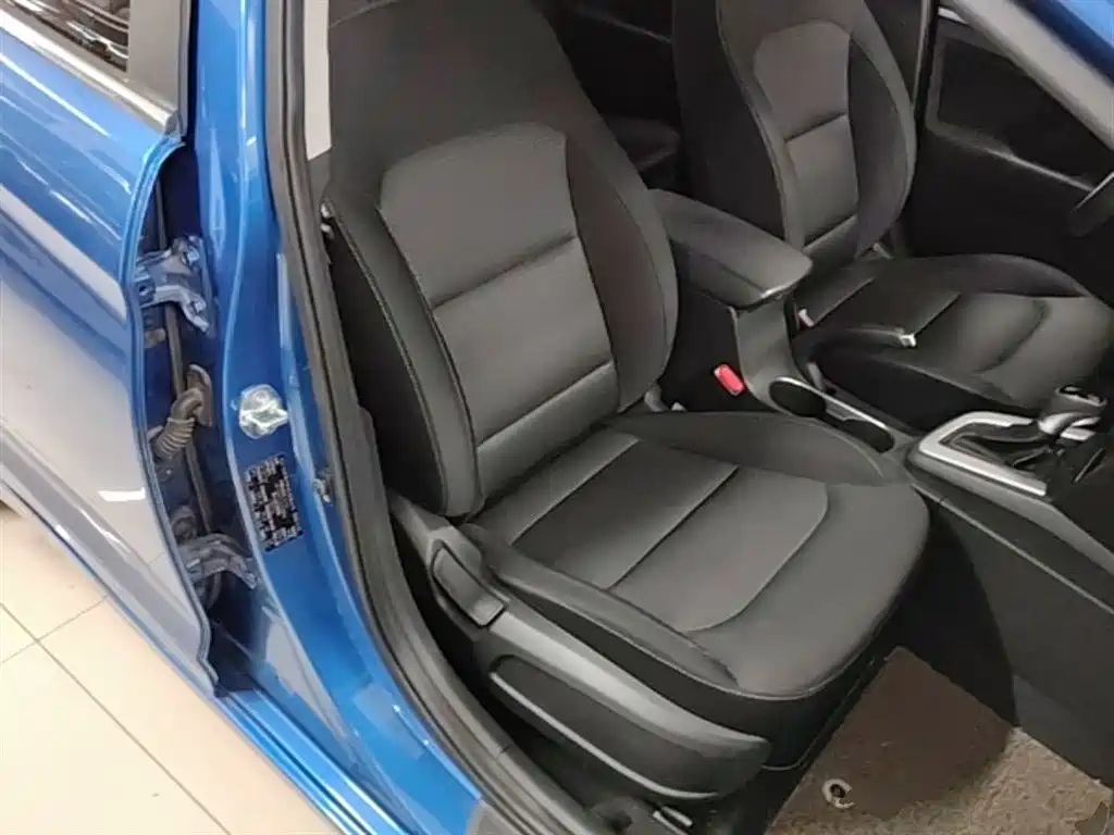 Hyundai Elantra 2016 Model 1.6L Automatic Smart Elite фото 25