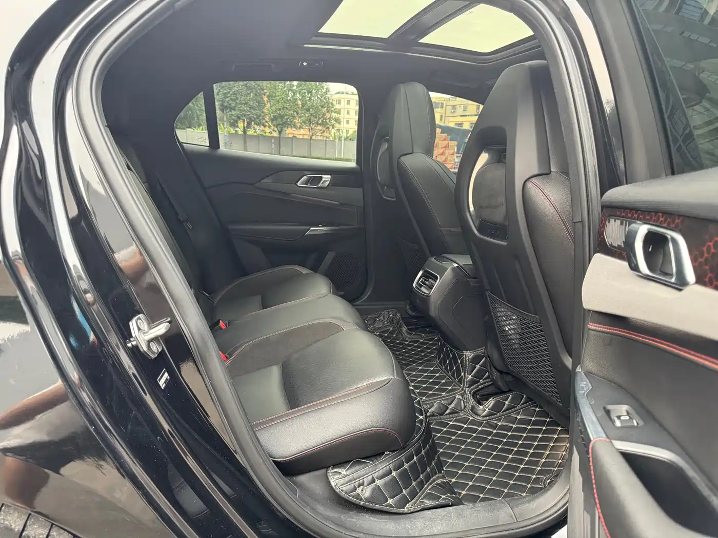 Lynk & Co 03 2019 2.0TD Auto Power Pro Version фото 9