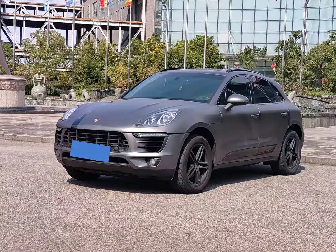 Photo 1 - Porsche Macan