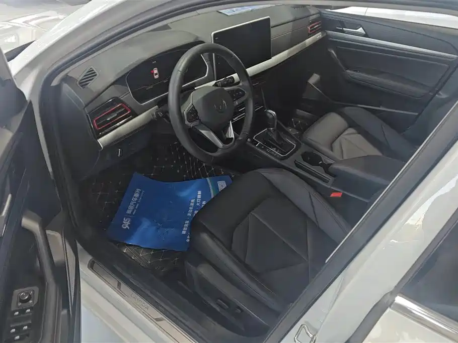 Volkswagen Lavida 2023 300TSI DSG Starlight Full Comfort Edition фото 9