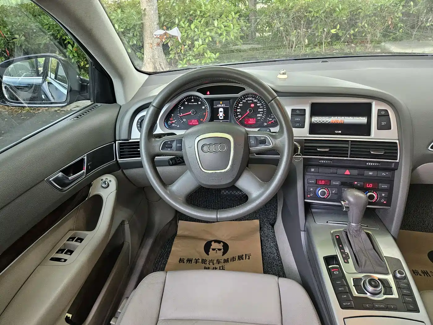 Audi A6L 2010 2.0 TFSI Automatic Standard фото 7