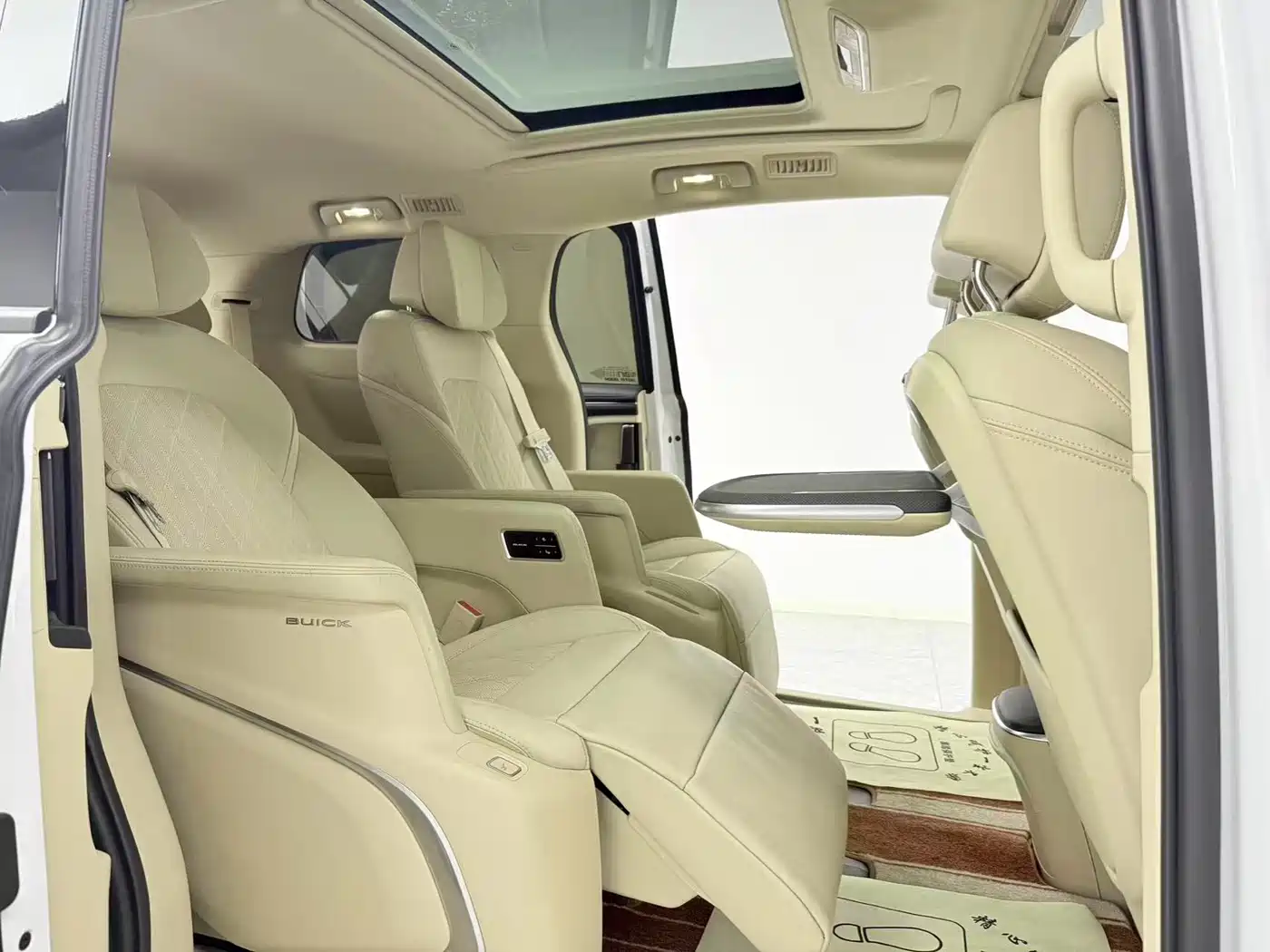 Buick GL8 2023 ES Landmaster Luxury фото 9