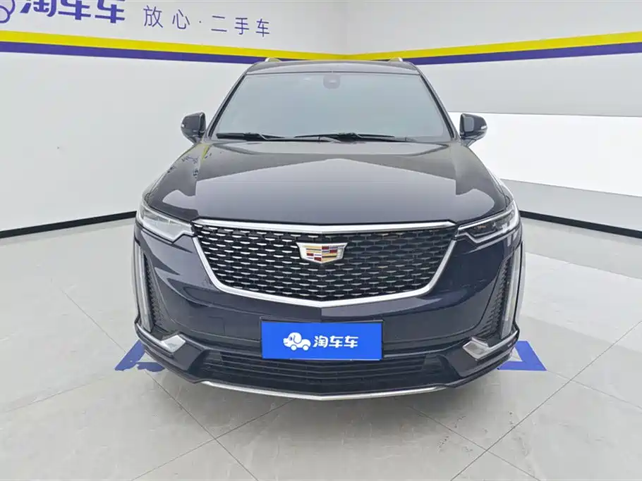 Cadillac XT6 2022 2.0T 7-Seater 2WD Luxury Edition фото 2