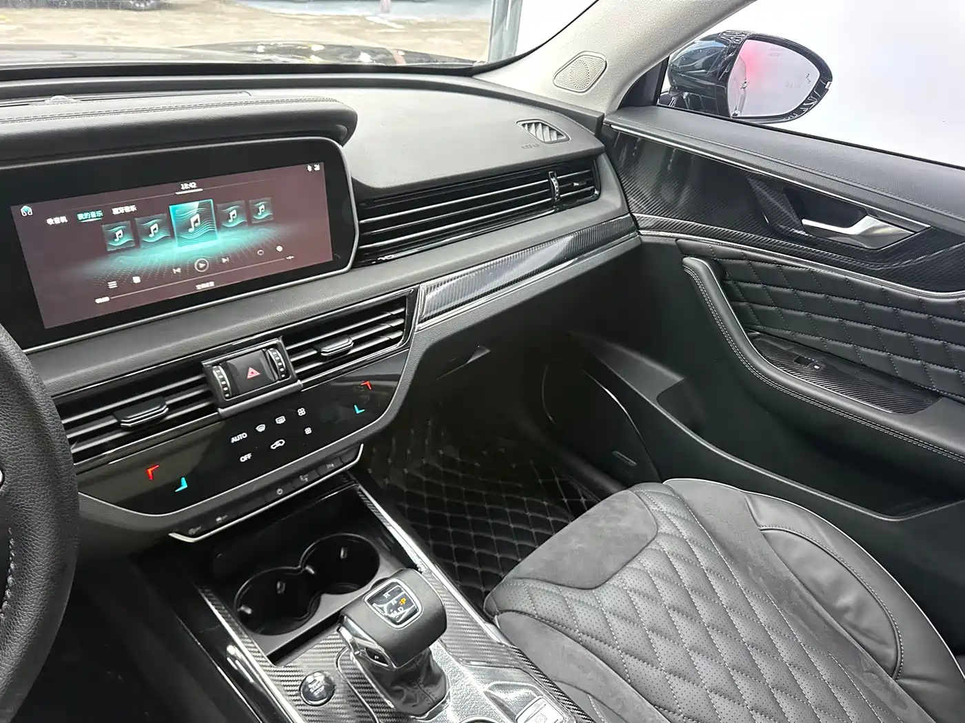 Hongqi HS5 2019 2.0T Smart Connect Enjoy 4WD Edition фото 9