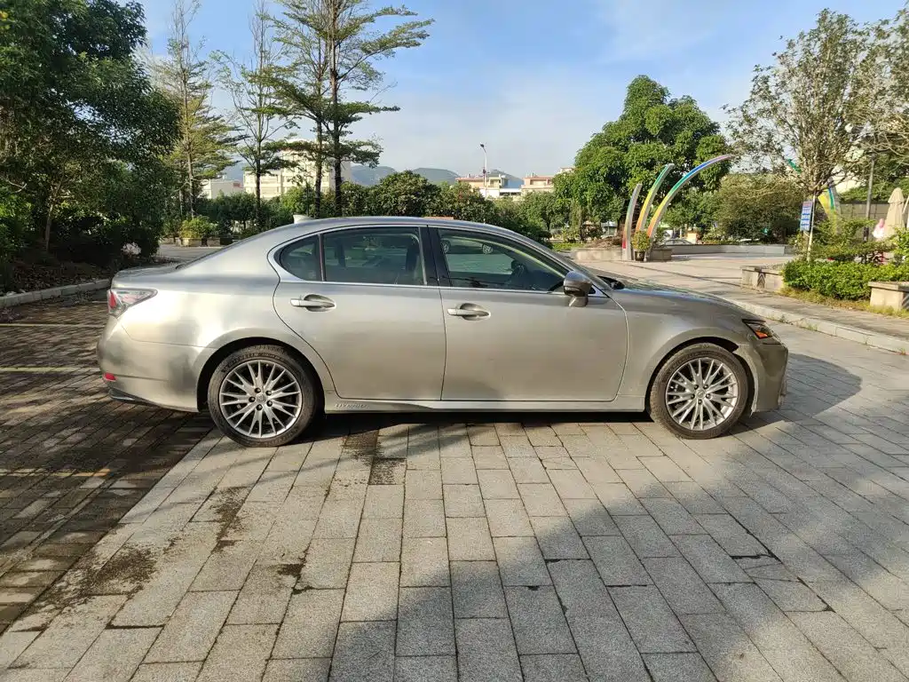 Lexus GS 2018 2016 300h Luxury Edition