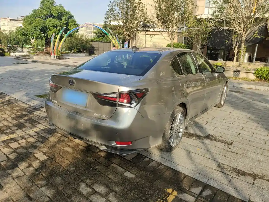 Lexus GS 2018 2016 300h Luxury Edition