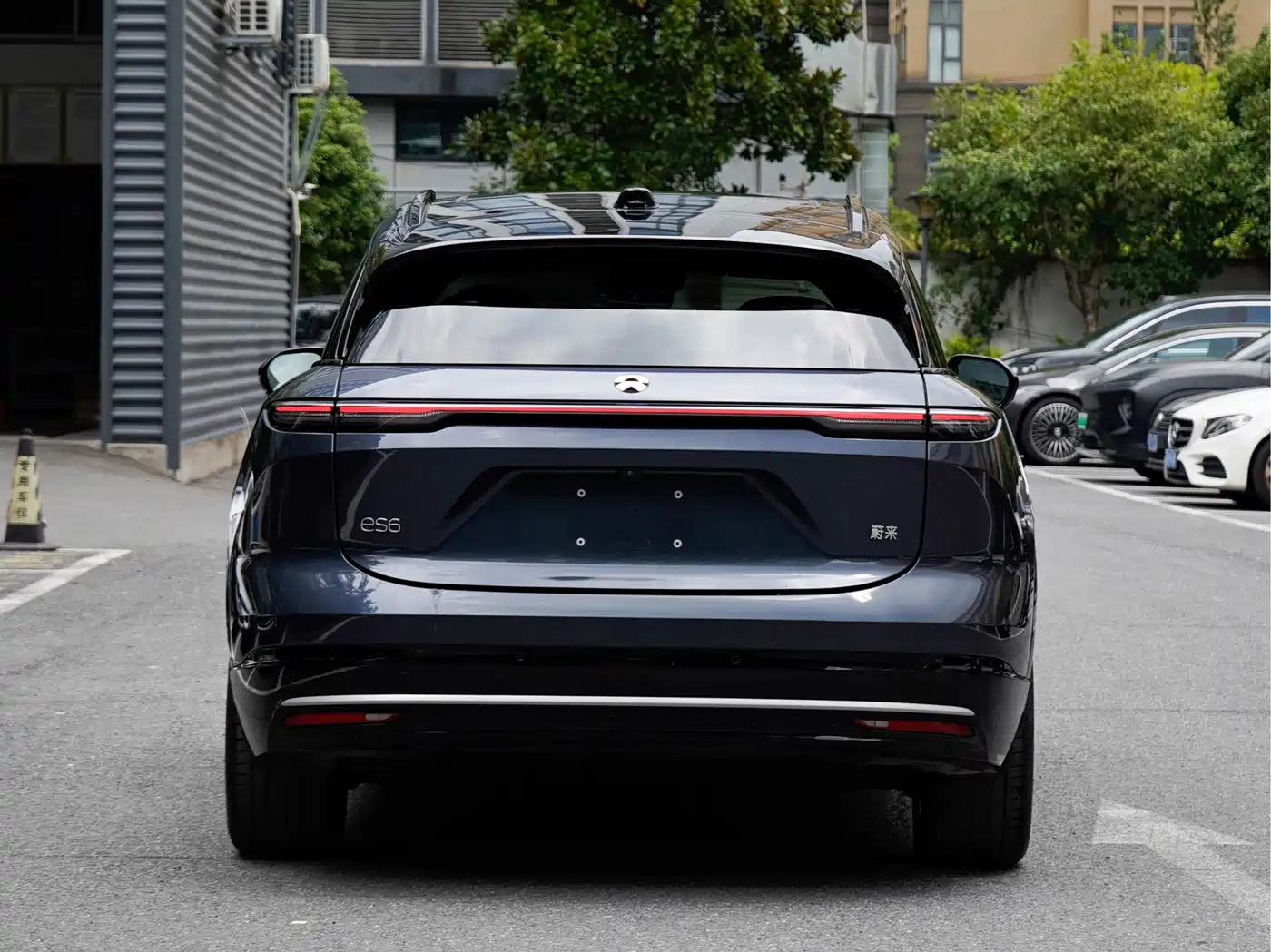2025 NIO ES6