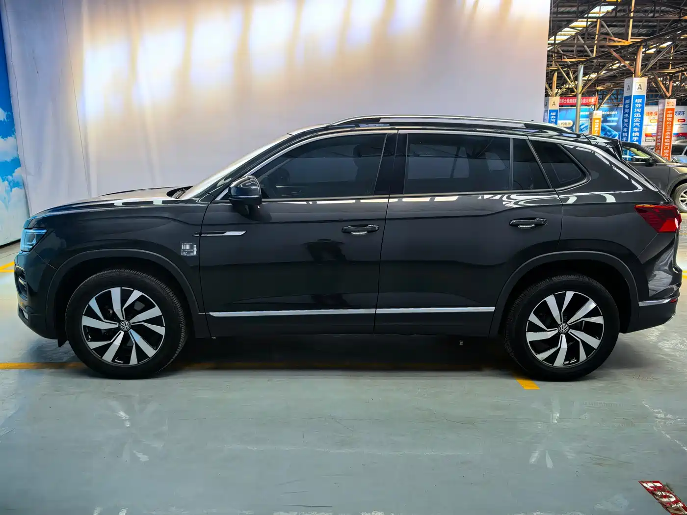 Volkswagen Tayron 2021 280TSI 2WD Luxury Smart Connect фото 9