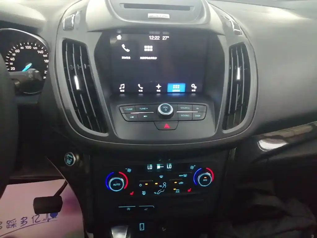 Фото 13 - Ford Kuga