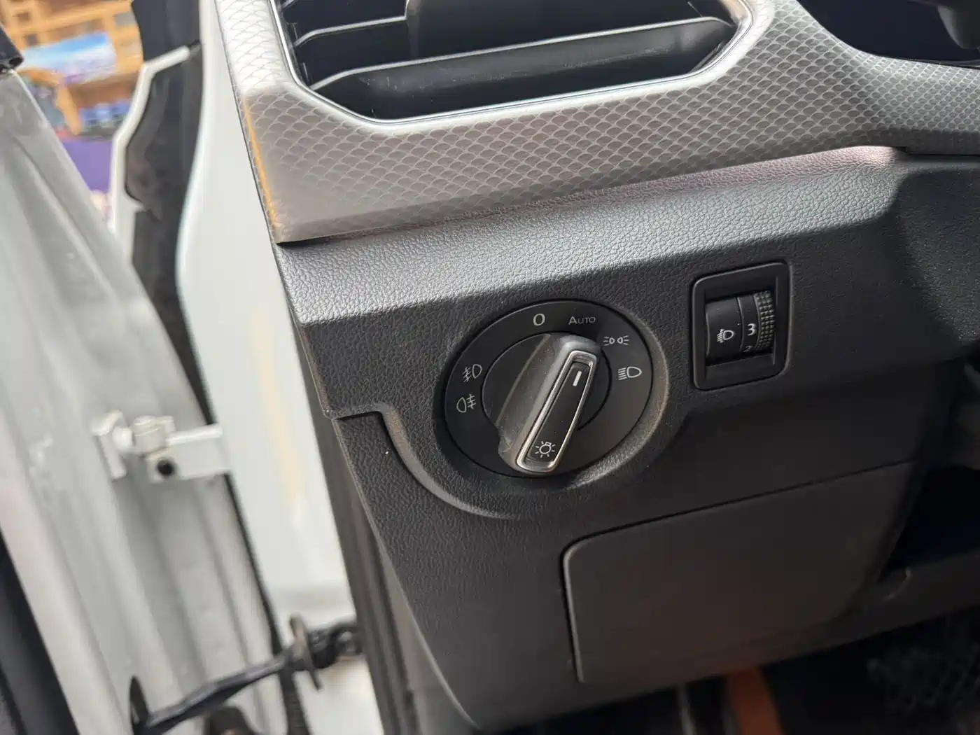 Volkswagen Tanying 2021 1.5L Automatic Smart Connect Edition фото 8
