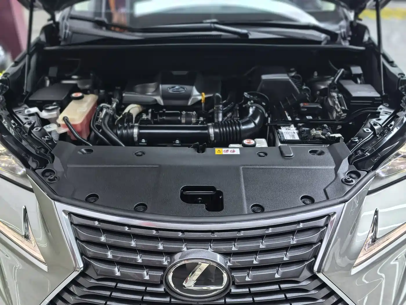 Фото 39 - Lexus NX